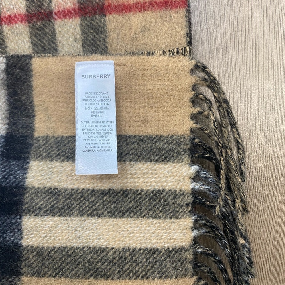 Burberry Beige and Black Plaid Scarf - Picture 6 of 7